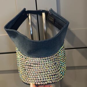 Sparkling stone hat